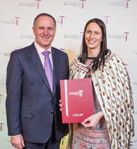 Professor Jacinta Ruru receiving the PM's supreme award for Tertiary Teaching Excellence 